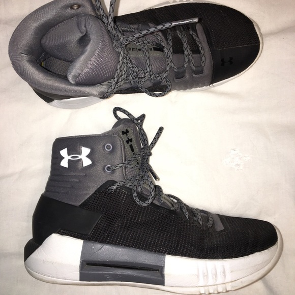 Under Armour Basketball Shoes - Picture 1 of 6